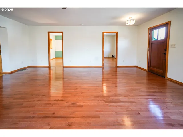 $535,000 | 854 North Baldwin Street, Portland, OR 97217