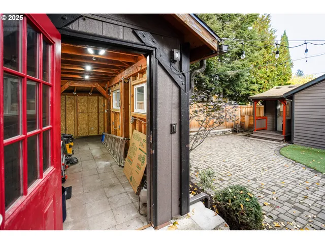 $535,000 | 854 North Baldwin Street, Portland, OR 97217