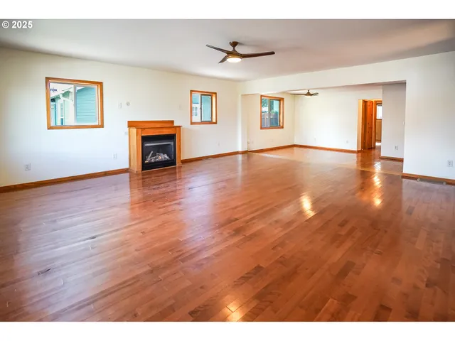 $535,000 | 854 North Baldwin Street, Portland, OR 97217