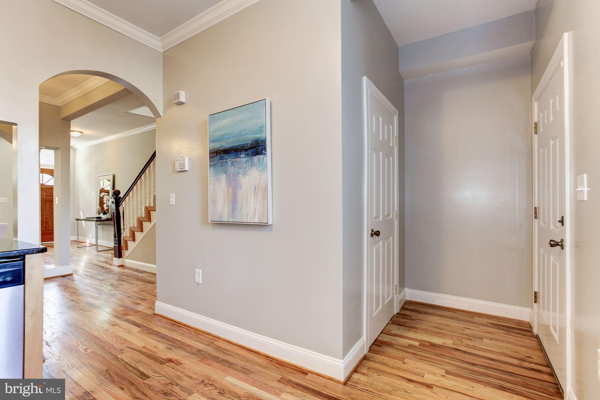 53 R Street Northwest Washington, DC 20001 - Photo 11 of 30 Interior (General)