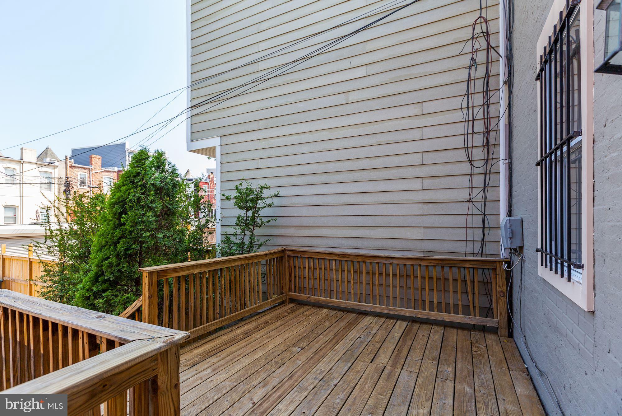 53 R Street Northwest Washington, DC 20001 - Photo 28 of 30 Exterior Rear deck