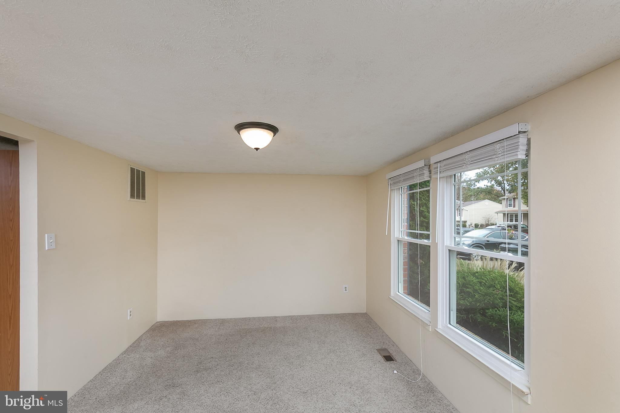 8510 Woodfall Road Baltimore, MD 21236 - Photo 15 of 33 Gallery Image 15