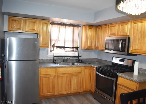 $2,500 | 1504 East St Georges Avenue, Unit 2L, Linden, NJ 07036