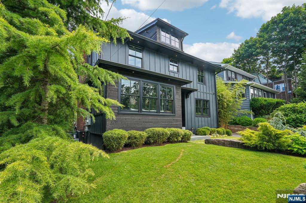 63 Ravine Avenue Caldwell, NJ 07006 - Photo 4 of 46