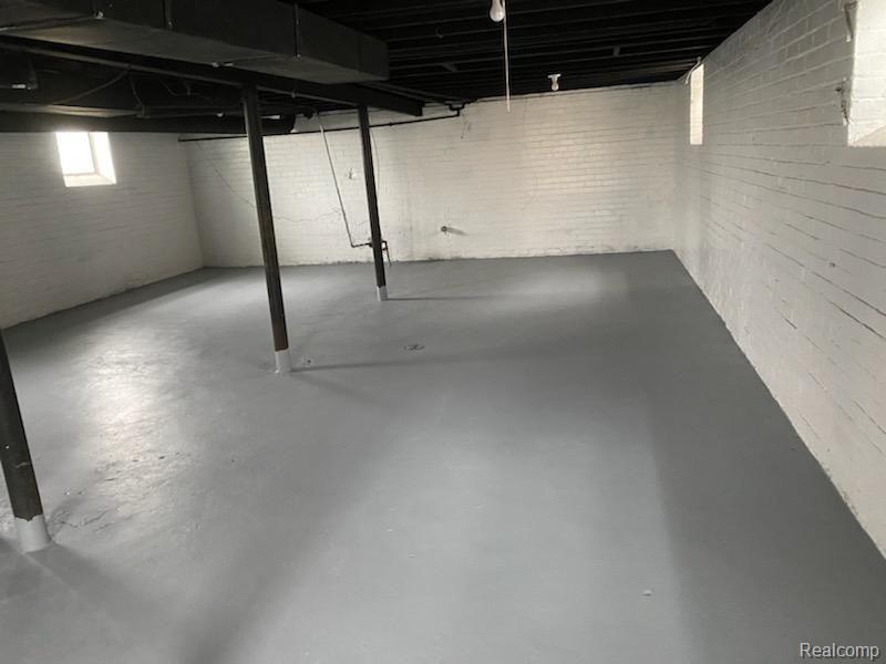 5900 Berkshire Street Detroit, MI 48224 - Photo 10 of 12 IMG-1671.JPG