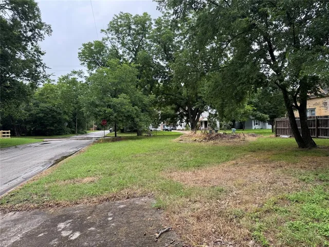 $42,500 | 303 West Steadman Street, Sherman, TX 75090