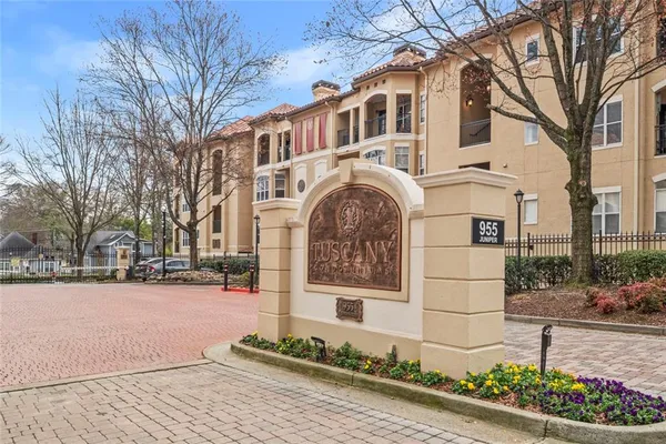 $2,400 | 955 Juniper Street Northeast, Unit 4324, Atlanta, GA 30309
