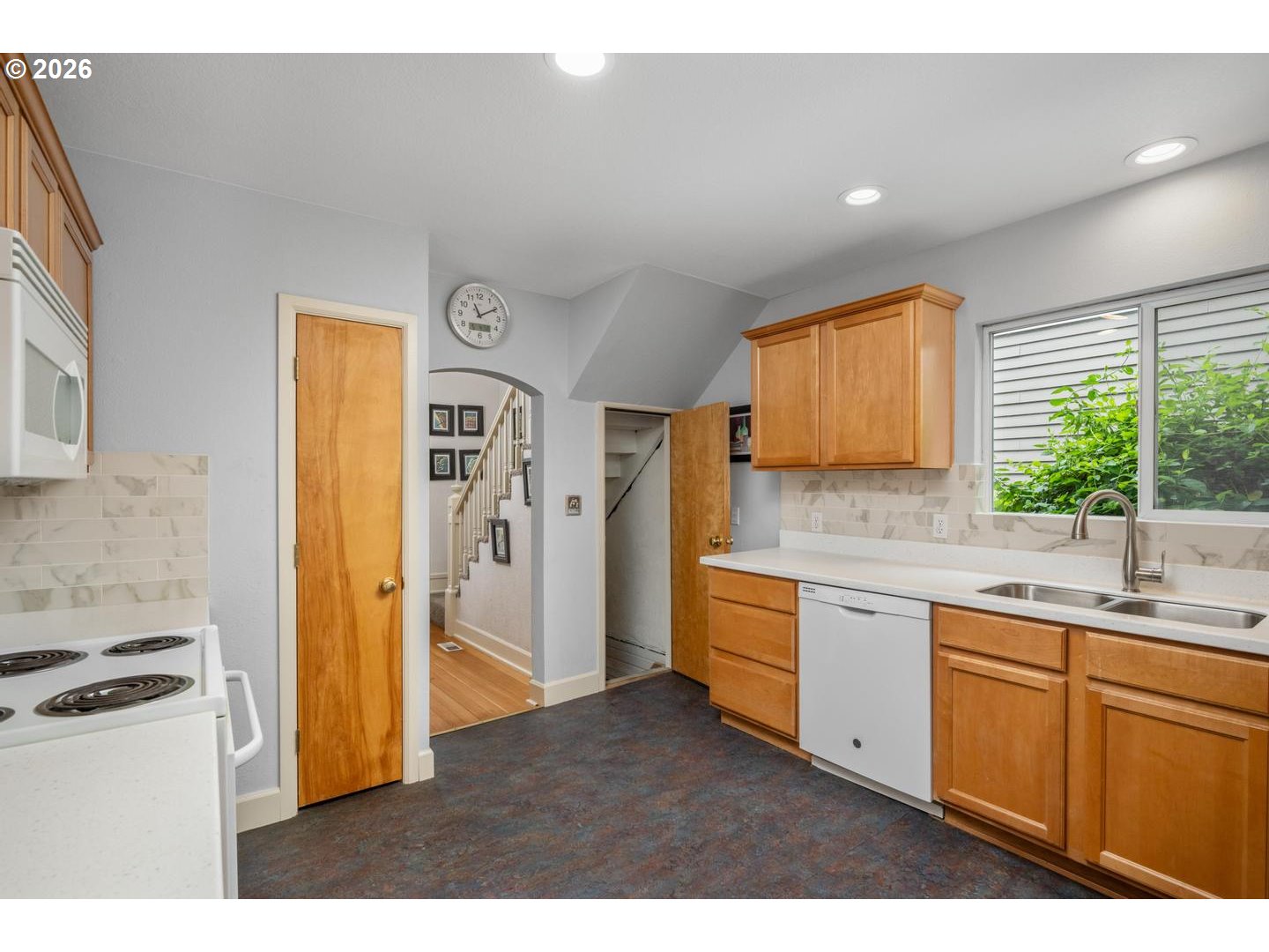 121 Northeast Fargo Street Portland, OR 97212 - Photo 10 of 31