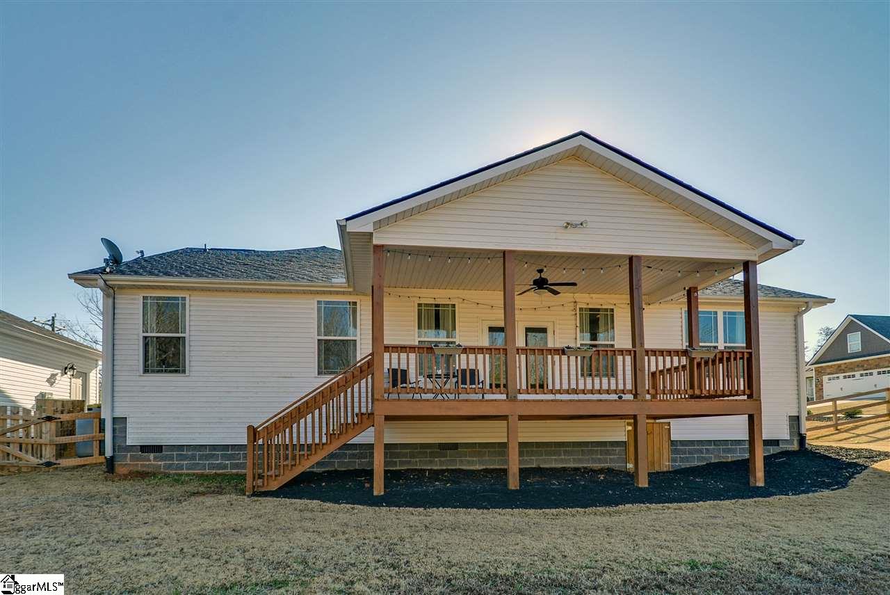 15 Smith Tractor Road Travelers Rest, SC 29690 - Photo 5 of 29