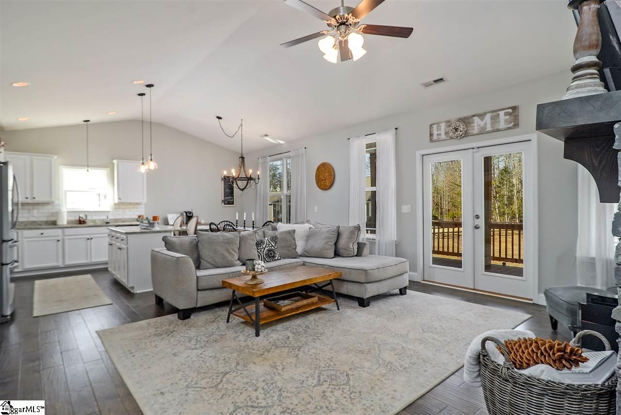 15 Smith Tractor Road Travelers Rest, SC 29690 - Photo 8 of 29