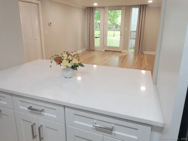 $2,450 | 160 Fairfield Woods Road, Unit 43, Fairfield, CT 06825