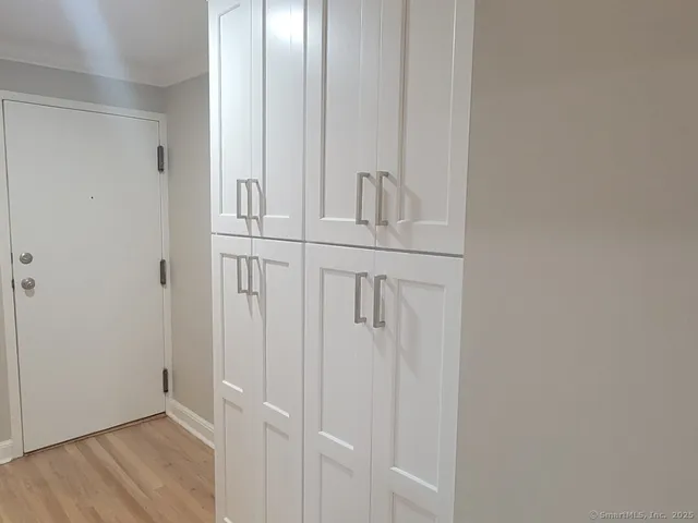 $2,450 | 160 Fairfield Woods Road, Unit 43, Fairfield, CT 06825