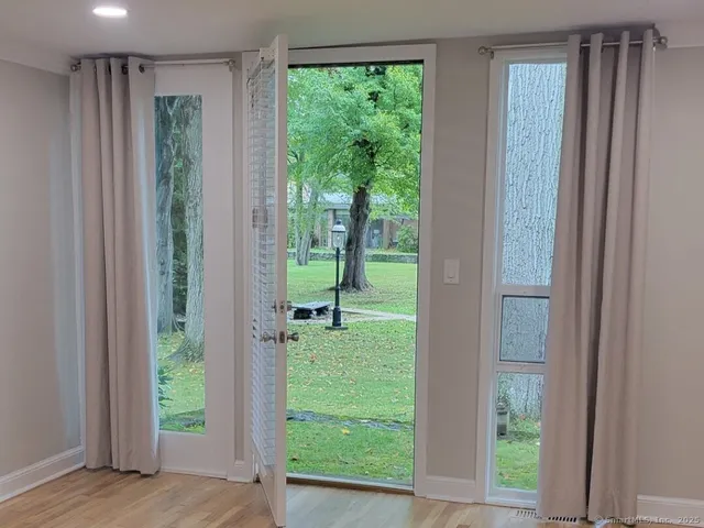 $2,450 | 160 Fairfield Woods Road, Unit 43, Fairfield, CT 06825