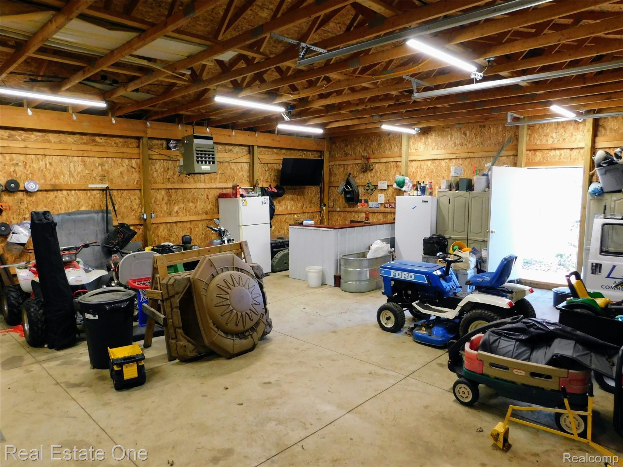 1109 Baseline Road Stockbridge, MI 49285 - Photo 27 of 29 DSCN2255.JPG