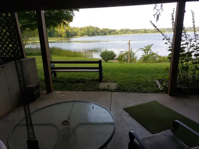 $699,000 | 58560 Indian Lake Road, Dowagiac, MI 49047