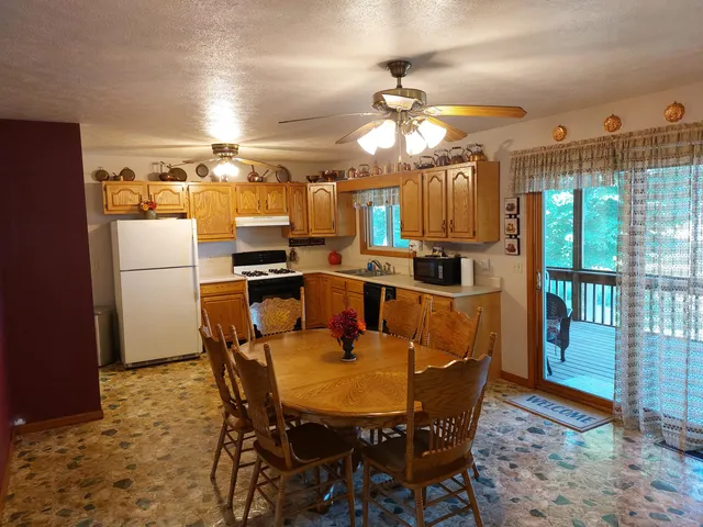 $699,000 | 58560 Indian Lake Road, Dowagiac, MI 49047