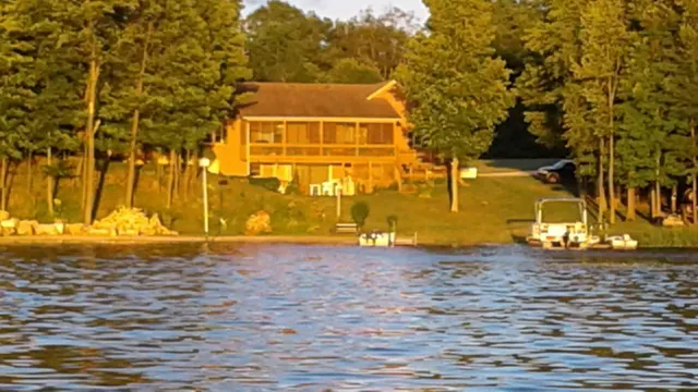 $699,000 | 58560 Indian Lake Road, Dowagiac, MI 49047