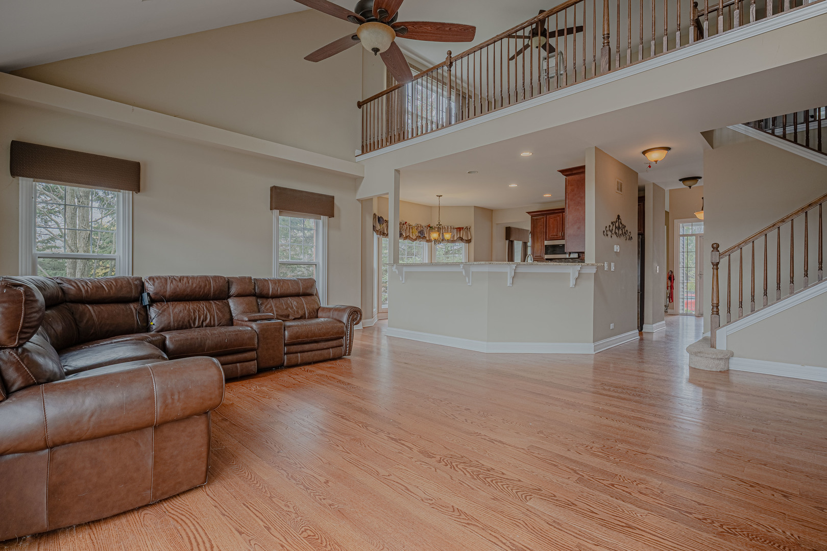 171 Partridge Lane Bartlett, IL 60103 - Photo 8 of 34 a living room with furniture and a wooden floor