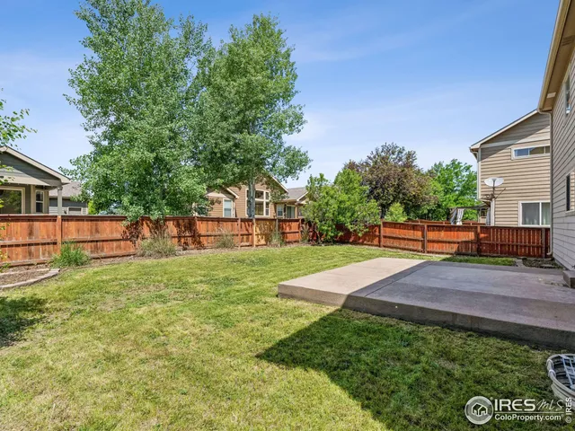 a house view with a outdoor space