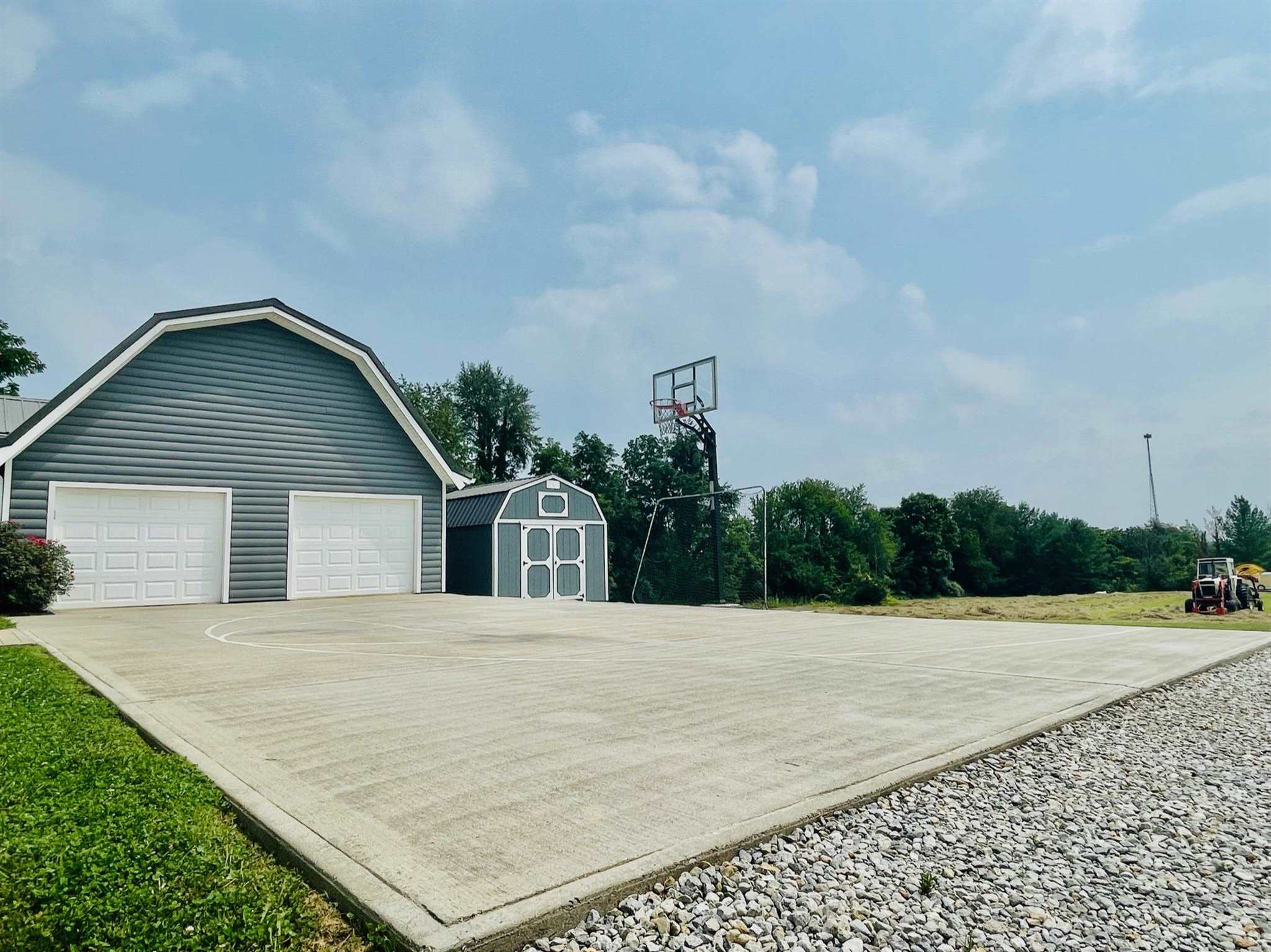 610 Helton Road Bedford, IN 47421 - Photo 8 of 36