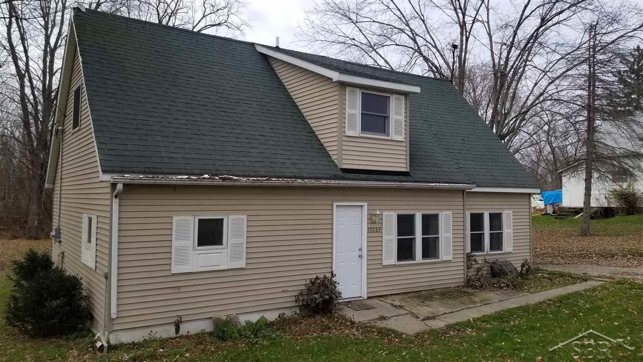 19864 South Chapin Road Elsie, MI 48831 - Photo 3 of 27 31365468-2.JPG