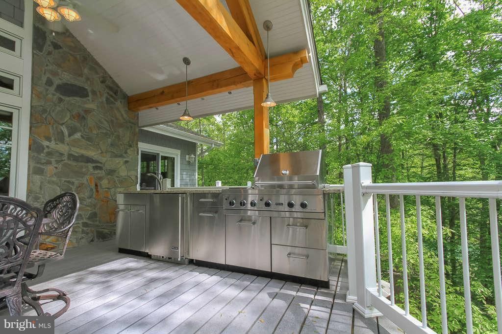 3749 Breaknock Road Bumpass, VA 23024 - Photo 8 of 29 Outdoor Viking Kitchen