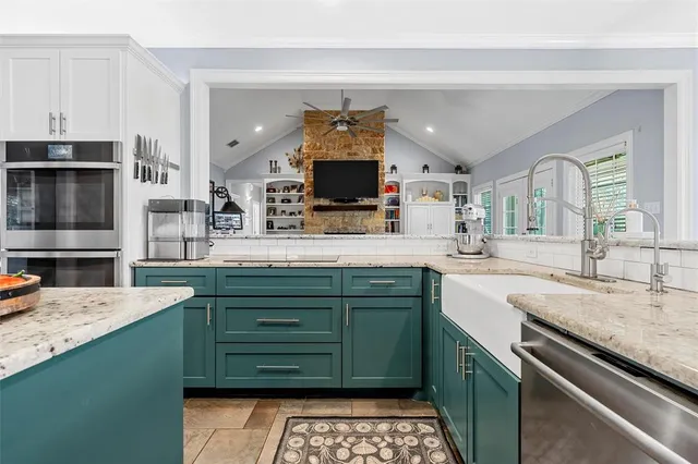 $795,000 | 465 Austin Hines Drive, China Spring, TX 76633