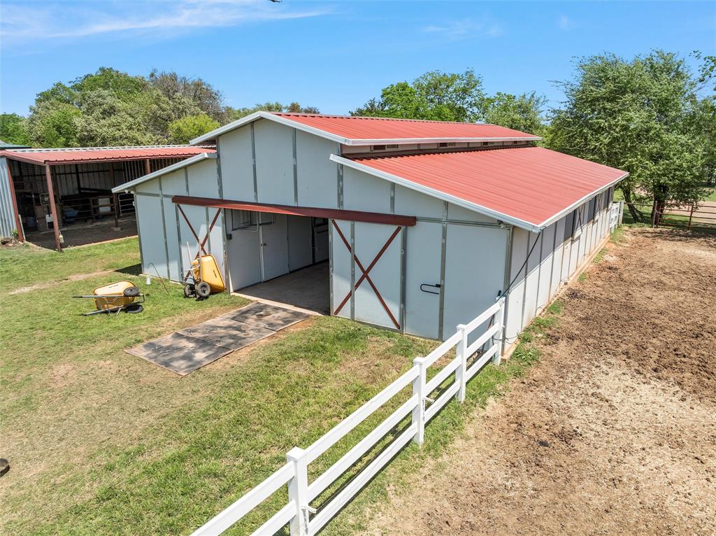 465 Austin Hines Drive China Spring, TX 76633 - Photo 2 of 40