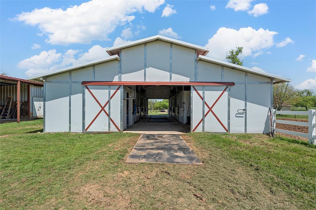 465 Austin Hines Drive China Spring, TX 76633 - Photo 27 of 40