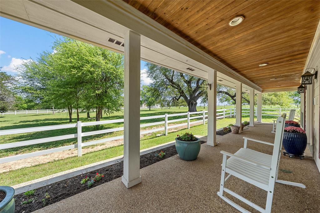 465 Austin Hines Drive China Spring, TX 76633 - Photo 4 of 40