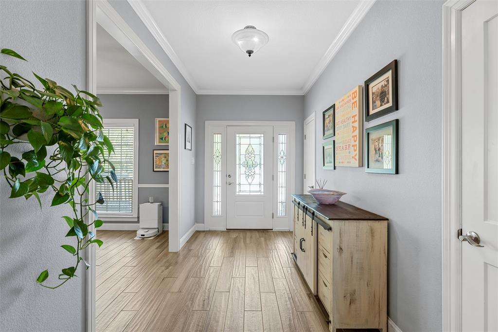 465 Austin Hines Drive China Spring, TX 76633 - Photo 5 of 40