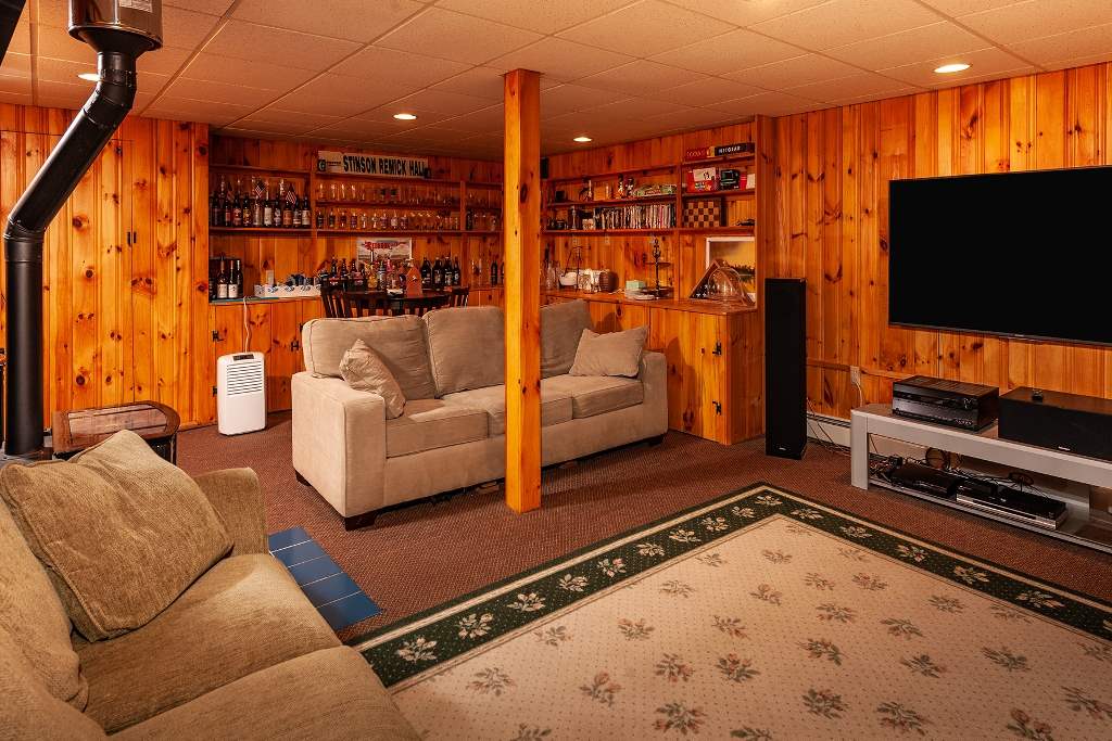 702 Goodwin Road Eliot, ME 03903 - Photo 21 of 35