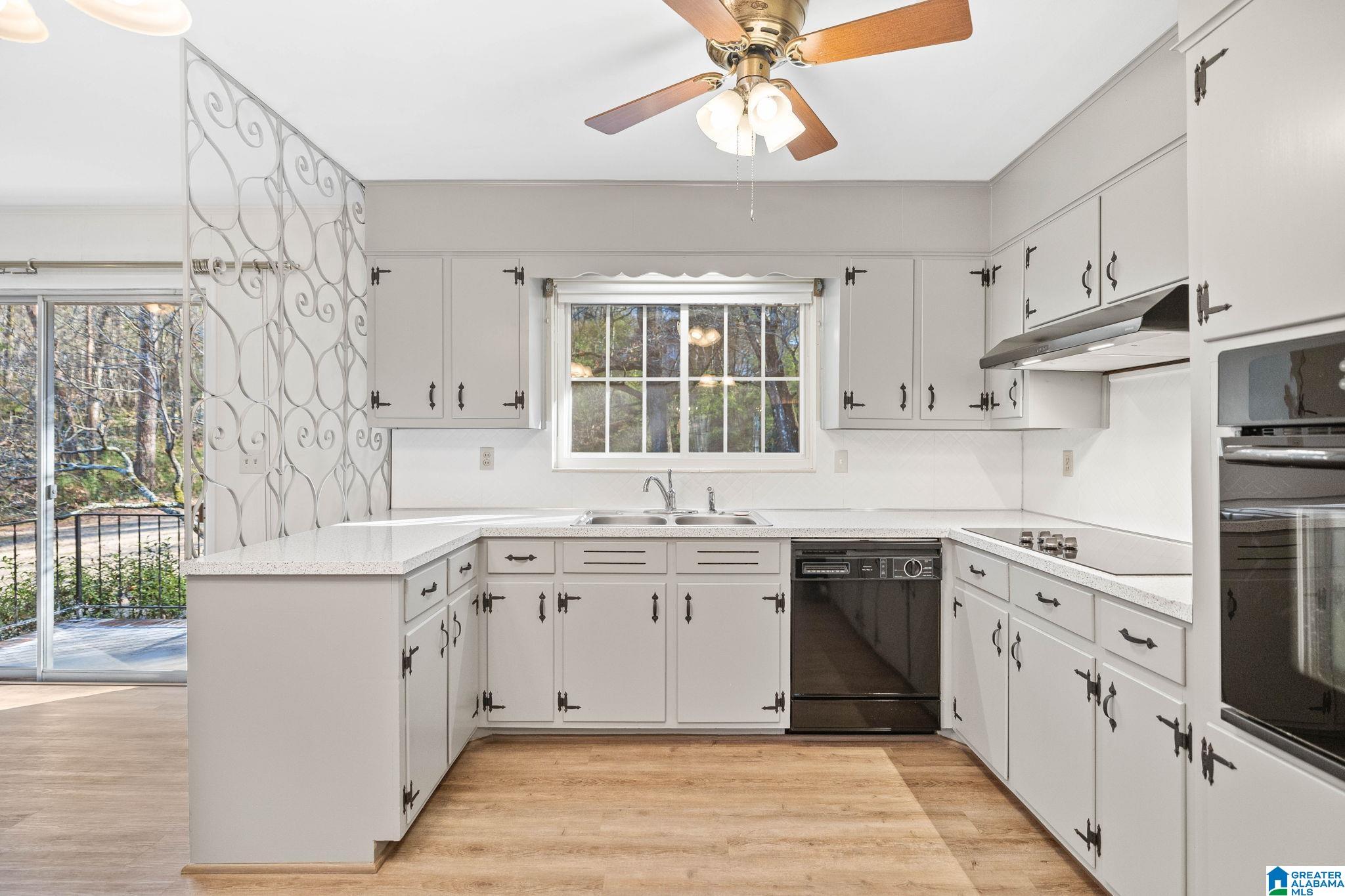 833 Hillcrest Road Birmingham, AL 35235 - Photo 6 of 22