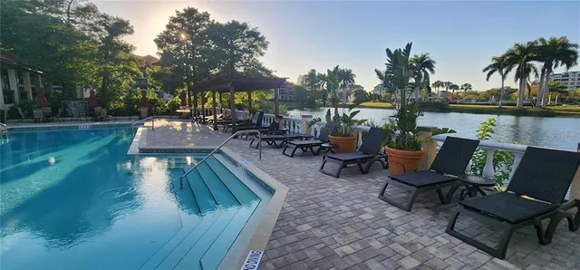 $2,700 | 2400 Feather Sound Drive, Unit 522, Clearwater, FL 33762