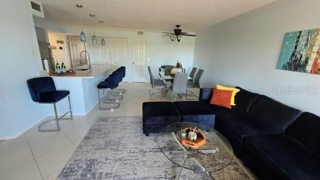 $2,700 | 2400 Feather Sound Drive, Unit 522, Clearwater, FL 33762