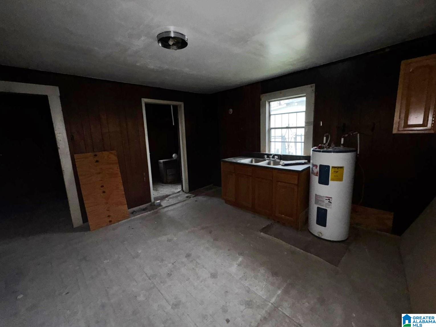 28 Martin Street Bessemer, AL 35020 - Photo 11 of 21