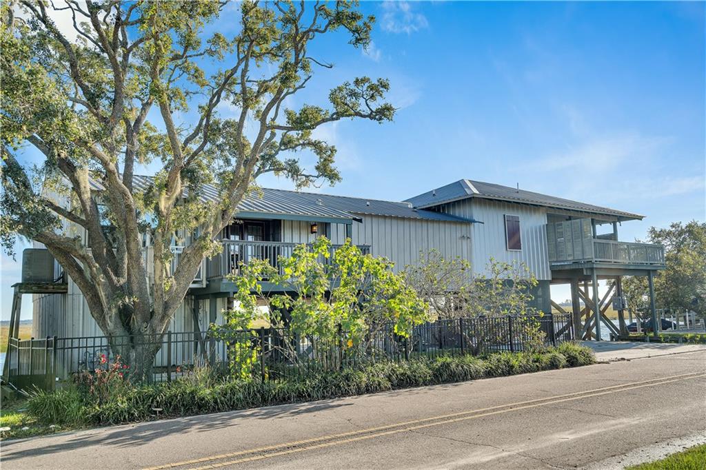 407 Carr Drive Slidell, LA 70458 - Photo 4 of 39