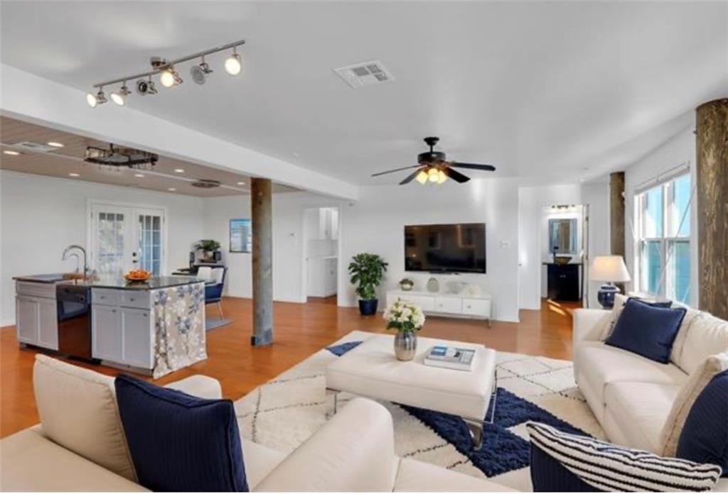 407 Carr Drive Slidell, LA 70458 - Photo 5 of 39