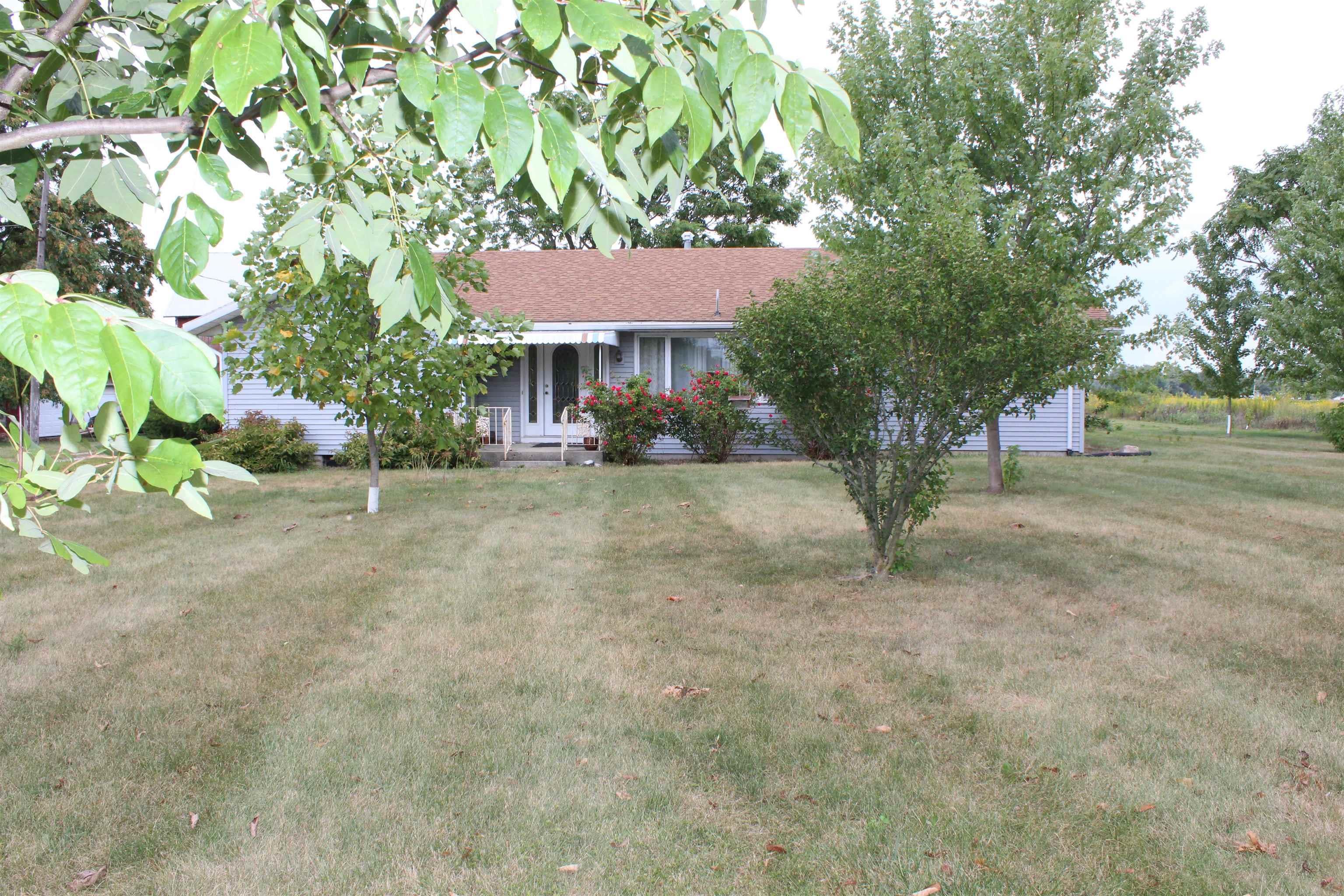 11124 State Rte 101 Monroeville, IN 46773 - Photo 3 of 35