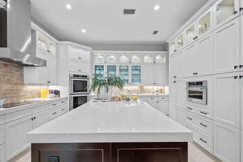 $5,495,000 | 2350 Windsor Circle, Boca Raton, FL 33431