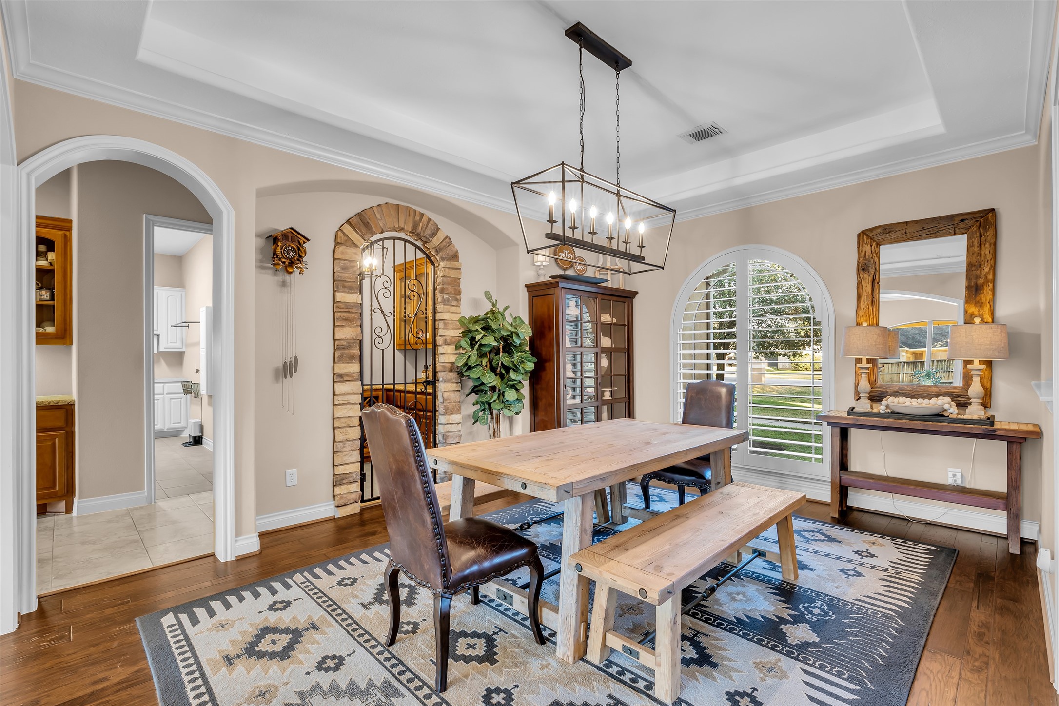 25603 Windy Isle Court Spring, TX 77389 - Photo 11 of 41 Convenient flow from DR to kitchen, laundry, garage entry.