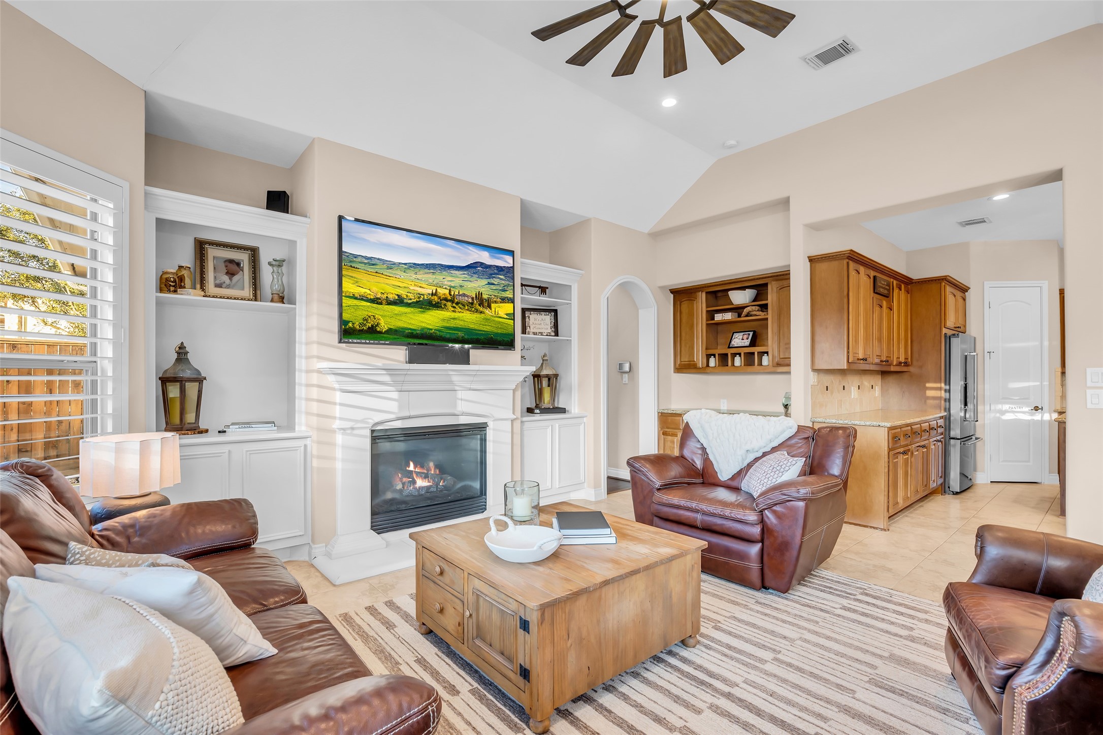 25603 Windy Isle Court Spring, TX 77389 - Photo 18 of 41 Gas log FP