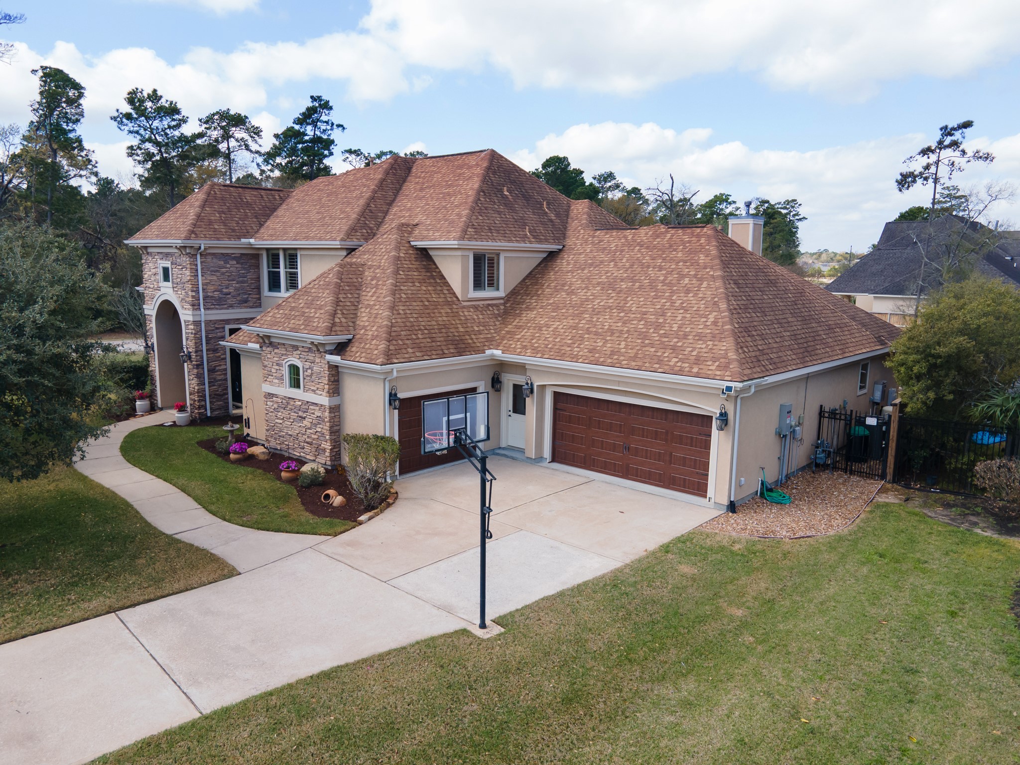 25603 Windy Isle Court Spring, TX 77389 - Photo 2 of 41 3-Car Oversized Garage