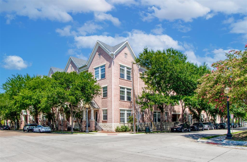 2305 Worthington Street, Unit 310, Dallas, TX 75204 Compass