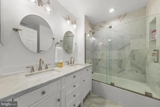 $825,000 | 8 Malsbury Street, Robbinsville, NJ 08691