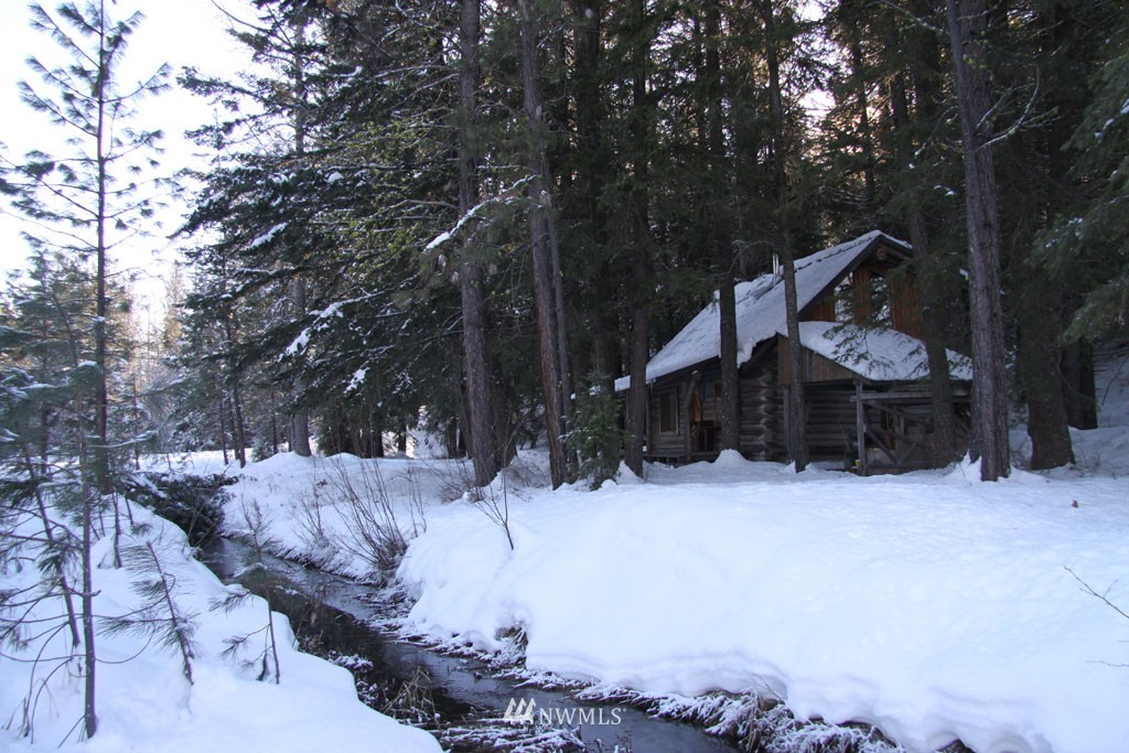 18235 State Rte 20, Unit A Winthrop, WA 98862 - Photo 2 of 25 Gallery Image 2