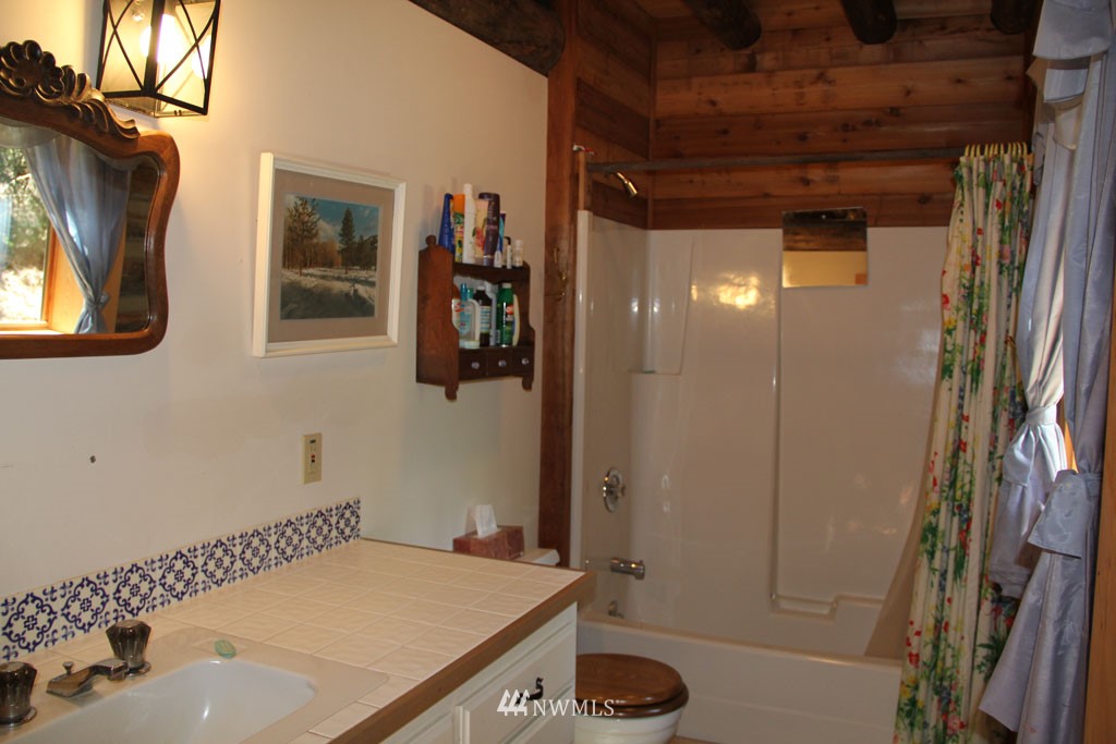18235 State Rte 20, Unit A Winthrop, WA 98862 - Photo 15 of 25 Gallery Image 15