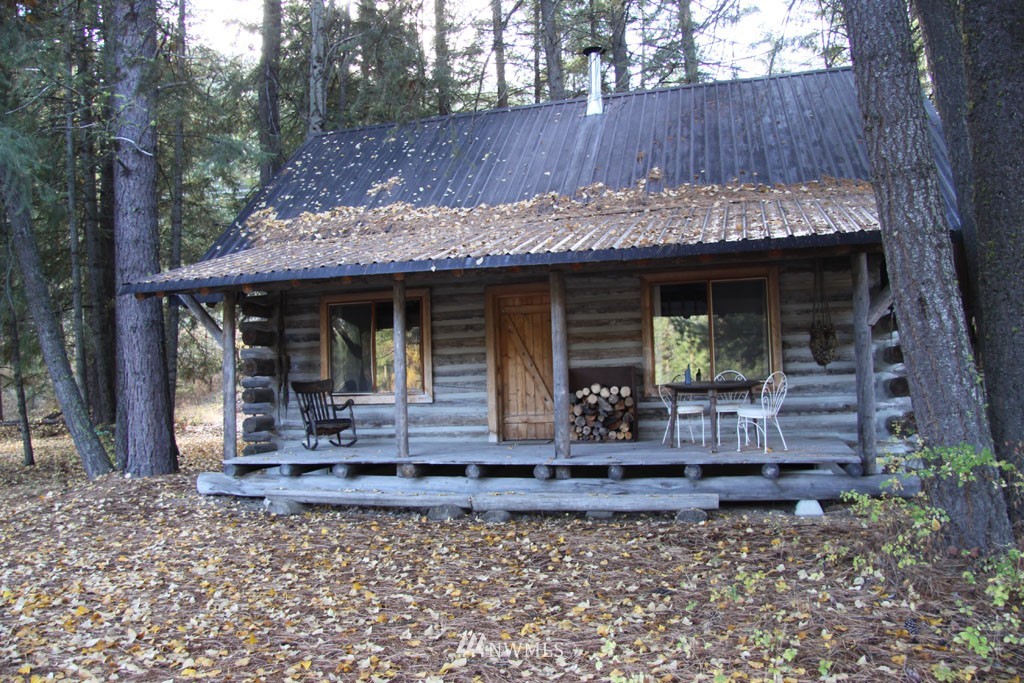 18235 State Rte 20, Unit A Winthrop, WA 98862 - Photo 5 of 25 Gallery Image 5