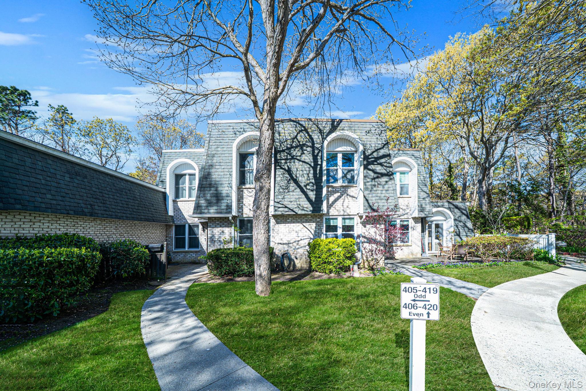 407 Birchwood Road Medford, NY 11763 - Photo 40 of 42