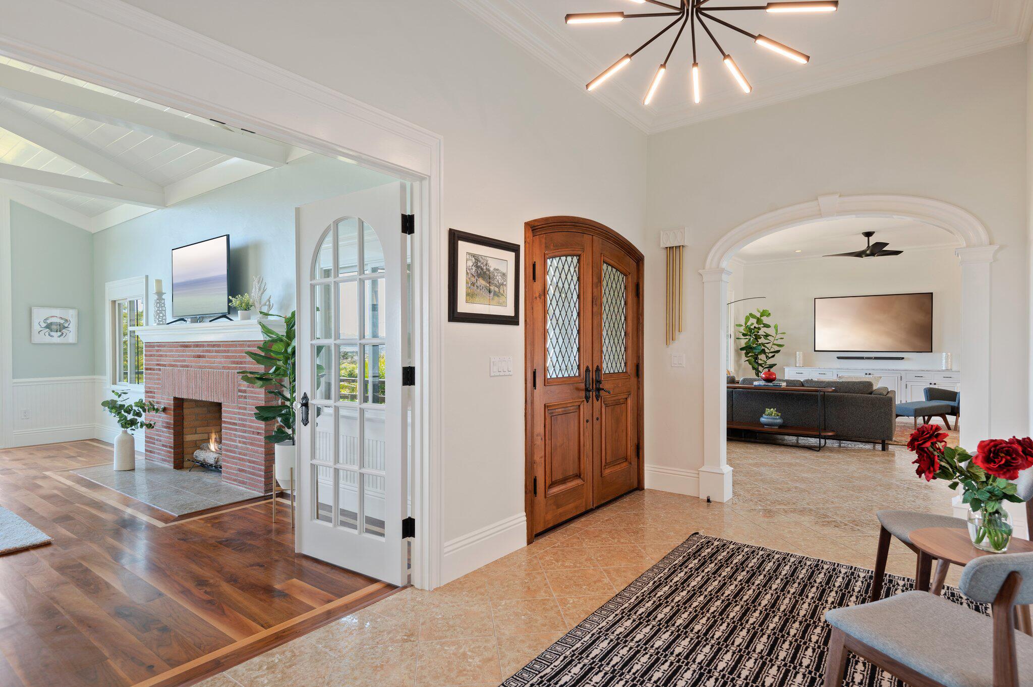 964 Garcia Road Santa Barbara, CA 93103 - Photo 19 of 48 5-web-or-mls-05 - Foyer - photoshopped T
